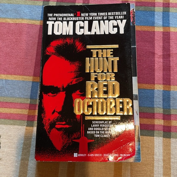 Tom Clancy Book Collection - Picture 5 of 6